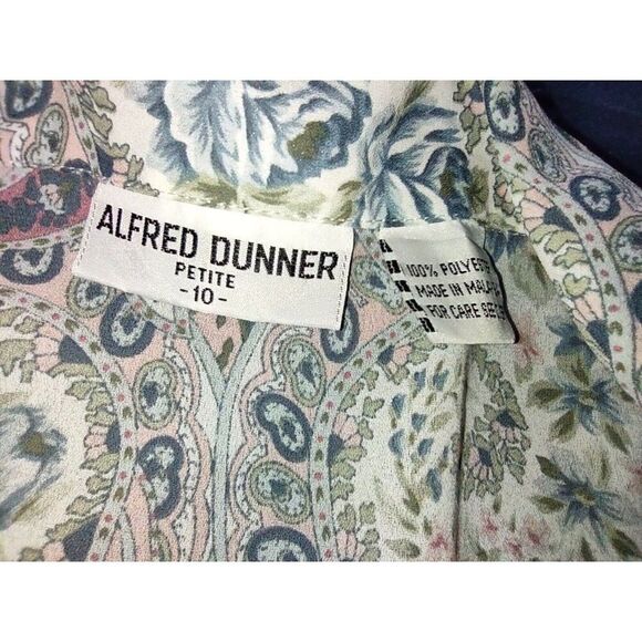 5/$25 EUC Sz 10P Womens Blue Pink Ruffle Neck Blouse Sheer Collared Paisley - Picture 5 of 8